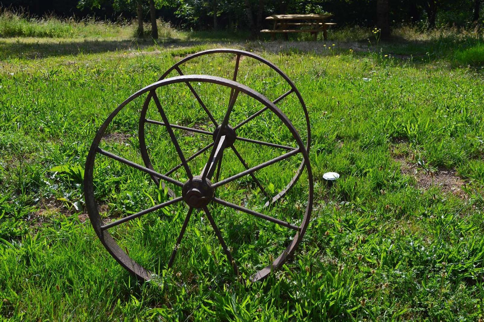 Domaine Des Terres Du Milieu / Gite De Cul De Sac Chateldon Extérieur photo